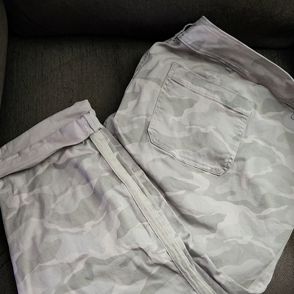 Torrid plus size Utility Capri pants in Light Camo color.